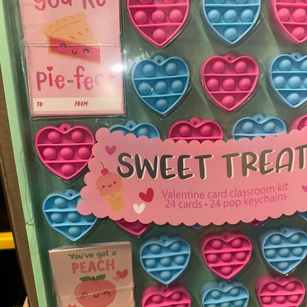Valentine's Day Pop Keychain Set